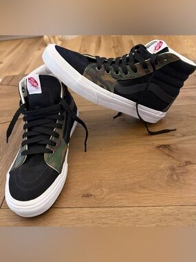 🖤Vans Sk8-Hi Camo High Top Sneakers Women’s 9 (Men’s 7.5) Vans Customs